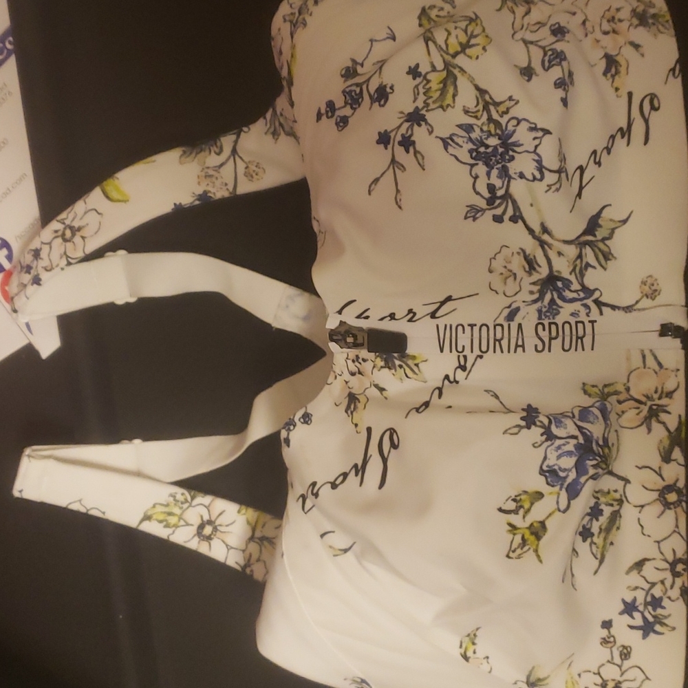 Victoria Sport bra floral sz 32 DDD